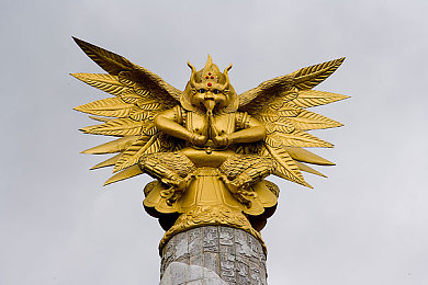 平岗枝子系列｜平岗枝子系列：揭秘沉浸式视觉小说的奇幻魅力之旅-1