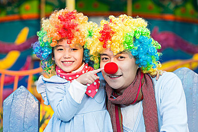 做运动打扑克|创新社交运动风潮:“做运动打扑克”走红,健康娱乐两不误-1