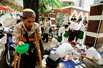 303免费oppo版破解大全免费网站｜破解热潮下的安全警示：揭秘“303免费oppo版破解大全”网站，用户需谨慎操作-2