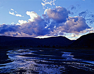 99热9｜解码“99热9”：网络热词背后加班文化反思，探寻工作与生活平衡之道