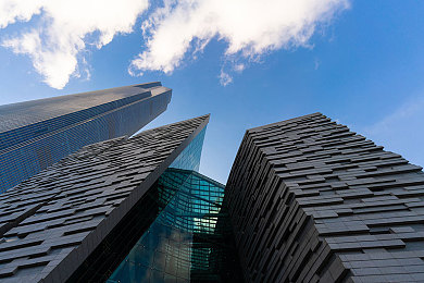 羞羞漫画免费页面入口|网络漫画风云:揭秘“羞羞漫画”争议与监管挑战-1