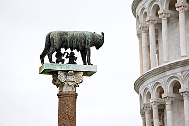 真实半推半就已婚少妇|婚姻边缘:已婚少妇情感挣扎,揭示现代家庭困境-1