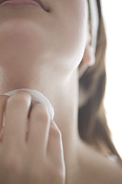 黄色视频破解版｜网络版权危机：破解版视频横行，版权保护任重道远-1