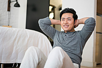 与子敌伦刺激对白播放仙踪林｜惊悚迷局解密：仙踪林对白互动，探秘惊悚游戏奥秘-1