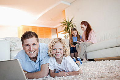 香蕉插进桃子里｜自然奇观探秘：香蕉桃子奇缘之谜-1