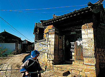 CHINESE GAY BIG COCKS南京大雕|多元艺术激荡下的南京性别认知之变-1