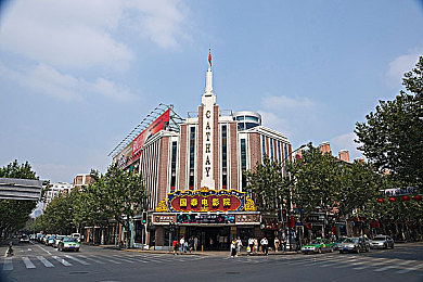 3.0.3免费oppo版破解大全｜破解软件潮流中的隐患与市场反思