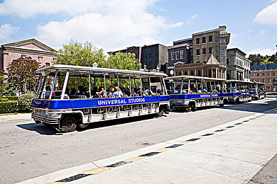 班长撩起我的 蹭来蹭去｜“班长独特领导风格：轻松“蹭来蹭去”提升班级凝聚力，揭秘校园活力新秘密”