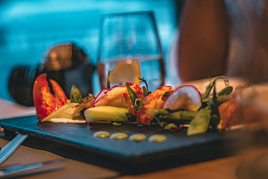 女同学把内裤掀起来打屁股｜校园暴力反击，青春守护之战-1