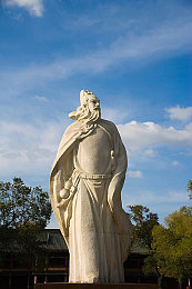 三色黄是哪三色｜探寻千年艺术瑰宝：“三色黄”色彩组合背后的故事与魅力