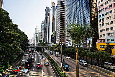 男人的 伸到男人 里爽的很｜单身女子家中惊遇猥琐男子，非法侵入住宅事件引发社会关注-1