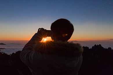 国产家庭乱伦｜家庭伦理失衡引发社会热议与反思