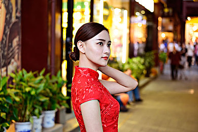 mimiai｜“穿越古今，‘mimiai’展览亮相市文化中心，传统文化与现代创意完美融合”-1