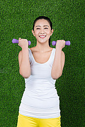 打扑克剧烈运动上下床｜扑克牌舞动身心，娱乐运动两不误-1