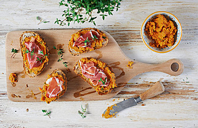 公交车上内裤扯掉被cao|“公交尴尬瞬间引深思:文明秩序,你我共守”-1