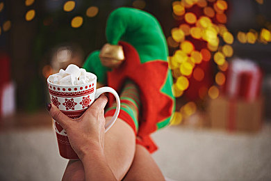 男生和女生在一起拆拆拆轮滑鞋很痛的app大全｜轮滑拆装不求人：揭秘轮滑爱好者必备实用APP，轻松告别拆装痛楚-2