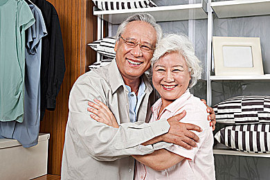 黄色网址入口｜“重拳出击！我国专项整治‘黄色网址入口’，网络环境明显改善，网民安全感提升”