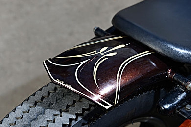 二次元打扑克｜二次元文化新风尚：创新“二次元打扑克”活动走红，丰富年轻人业余生活-2