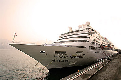 公车上拨开丁字裤进入电｜公交疑云：丁裤惊魂，道德拷问-1