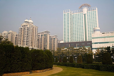 粗大的内捧猛烈进出女人说说｜网络恶语横行，道德底线何在？