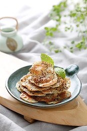 阿娇与冠希13分26秒的背景故事｜阿娇艳照门风波：13分26秒视频背后的真相与反思