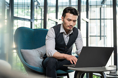 男Ji大巴进入女人的游戏｜篮球新风尚，性别平等梦之旅