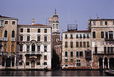 上课被迫打开腿被男同桌玩｜青春校园尴尬瞬间：揭秘同桌之隐-1