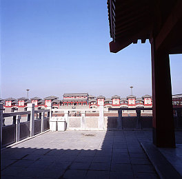 三上悠亚被婬辱の教室XXX｜保护女性权益，唤起社会共鸣之战-1