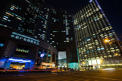 男男动漫啪啪网站｜探秘二次元：男男动漫，情感共鸣的奇幻之旅-1