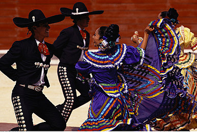 一亲二摸三叉｜“一亲二摸三叉”创新体验理念：颠覆传统，科技生活新篇章-1