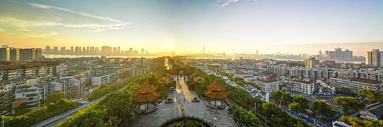 受虐狂 奴役 支配 性狂虐｜揭秘隐秘欲望：受虐狂、奴役、支配、性狂虐背后的心理动因与价值意义