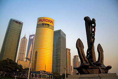 棉签加冰块等于牛奶｜夏日惊喜：棉签冰块巧变冰镇牛奶，味蕾新体验来袭