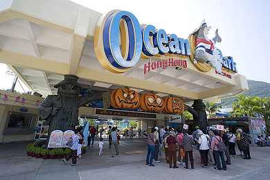 《杨玉环艳史》三级｜杨玉环艳史三级揭秘：宫廷斗争与爱情悲剧，探寻历史背后的秘密-1