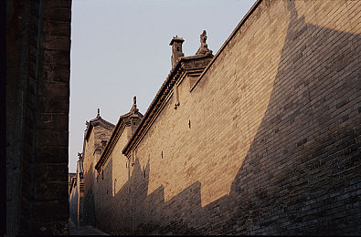 按摩师把我添高潮了6次视频｜网络低俗内容引发热议：“按摩师添高潮6次”视频暴露监管难题-2