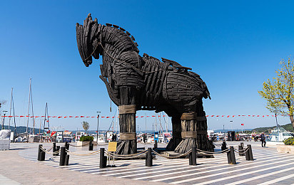 小孩半夜喂姐姐吃萝卜游戏|深夜萝卜情:揭秘童年“喂姐吃萝卜”游戏,传承温馨亲情-2