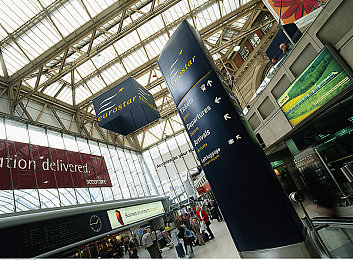 请牢记域名永不失联|网络安全守护者:域名稳定,信息永续之旅-2