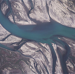 我想看B站直播｜探秘B站直播：游戏狂欢，弹幕互动，主播风采-1