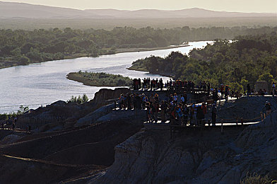 天堂a√|探寻神秘“天堂A√”:揭秘绝美风景与心灵净土的震撼瞬间-2
