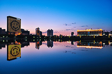 91爆料黑瓜吃料入口|明星失误风波:仪态文明,形象至上-3