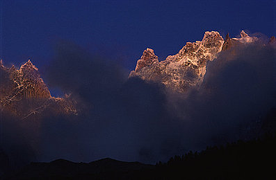富贵直播｜直播盛宴：富贵直播引领娱乐新风潮-1