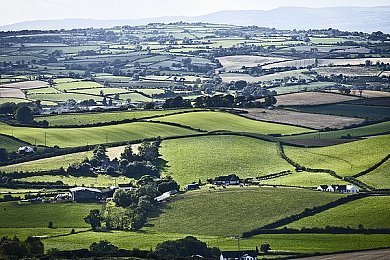 披风少年爱老妈刚从湖南回来｜温暖披风下的爱的传递与成长之旅