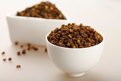 免费观看av｜网络免费成人内容的法律与道德挑战引发关注-1