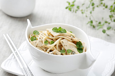 捆绑体育生精牛取精GV｜体育竞技的巅峰魅力：捆绑生精，GV极致展现-3