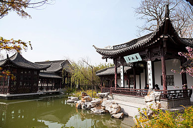 中文乱幕日产无线码有限公司|破茧成蝶,乱幕科技领航无线通信新时代-3