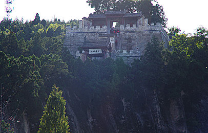 3.0.3免费oppo版破解免费下载|破解软件现象再度升温引发公众关注与风险警示-2