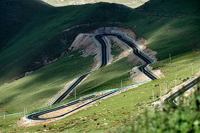 山村大炕乱睡老女人｜山村大炕风云录：文明觉醒之路-1