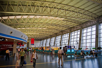 云缨巡街救阿离漫画免费入口v9.7.7｜指尖漫游，畅读《云缨巡街救阿离》漫画新篇章