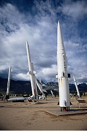 男生和女生一起做酿酿酱酱｜传统酿酱乐，男女共传情