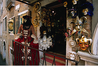 翁与小莹4p｜揭秘翁小莹：网络迷雾中的情感真相-1