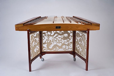 老赵抱着月月在厨房做欧美｜温馨厨房，美味传承，幸福烹饪时光-2